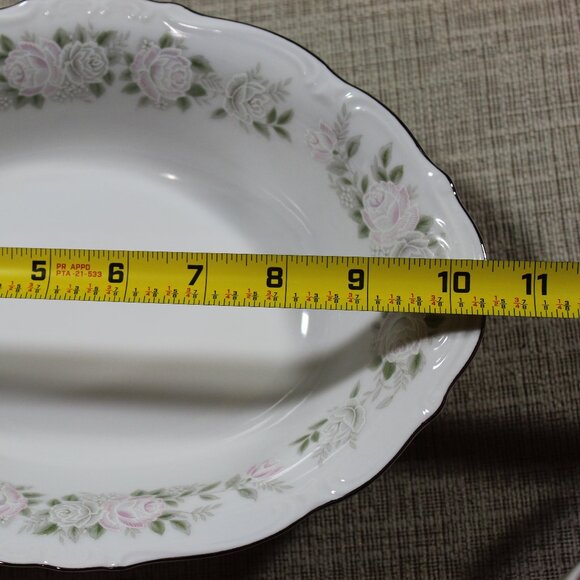Sheffield Fine China Japan Classic 501 Oval Serving Bowl